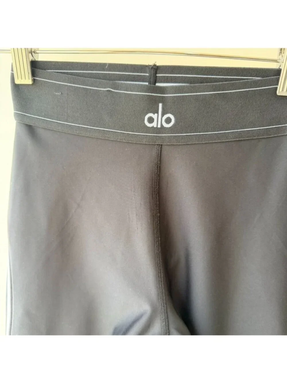 Alo Yoga Women’s Size XS Black High Waist Leggings Pants J222